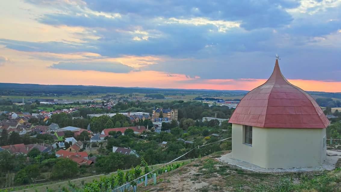 Apartmany U Zamku Bzenec Exterior foto